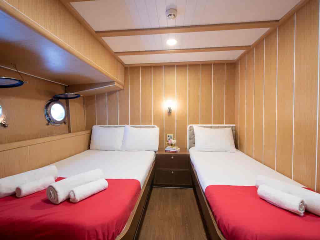 Boat picture 26