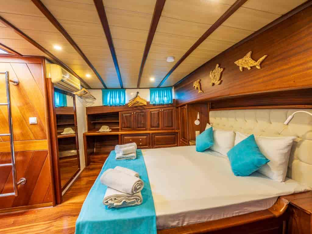 Boat picture 12