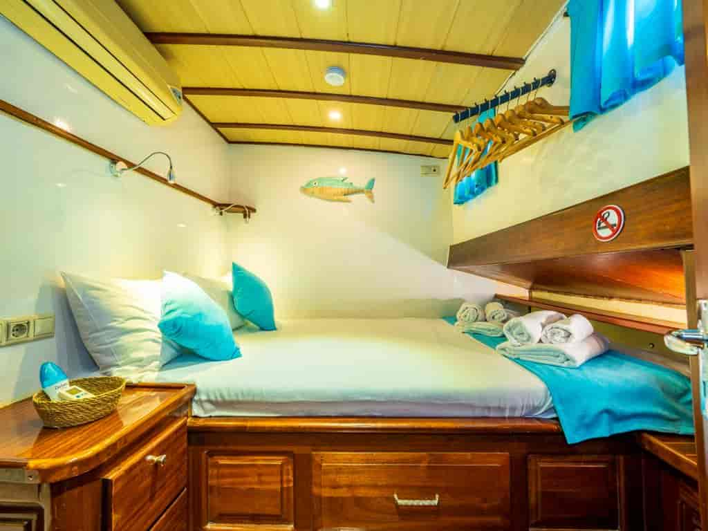 Boat picture 17