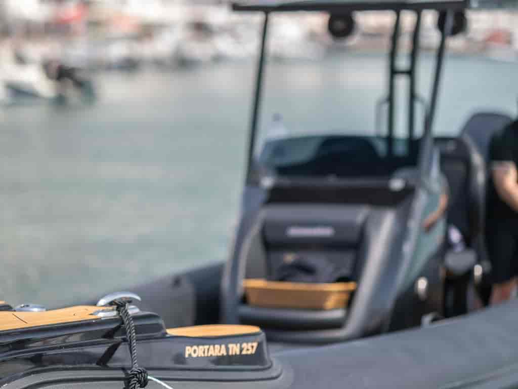 Boat picture 16