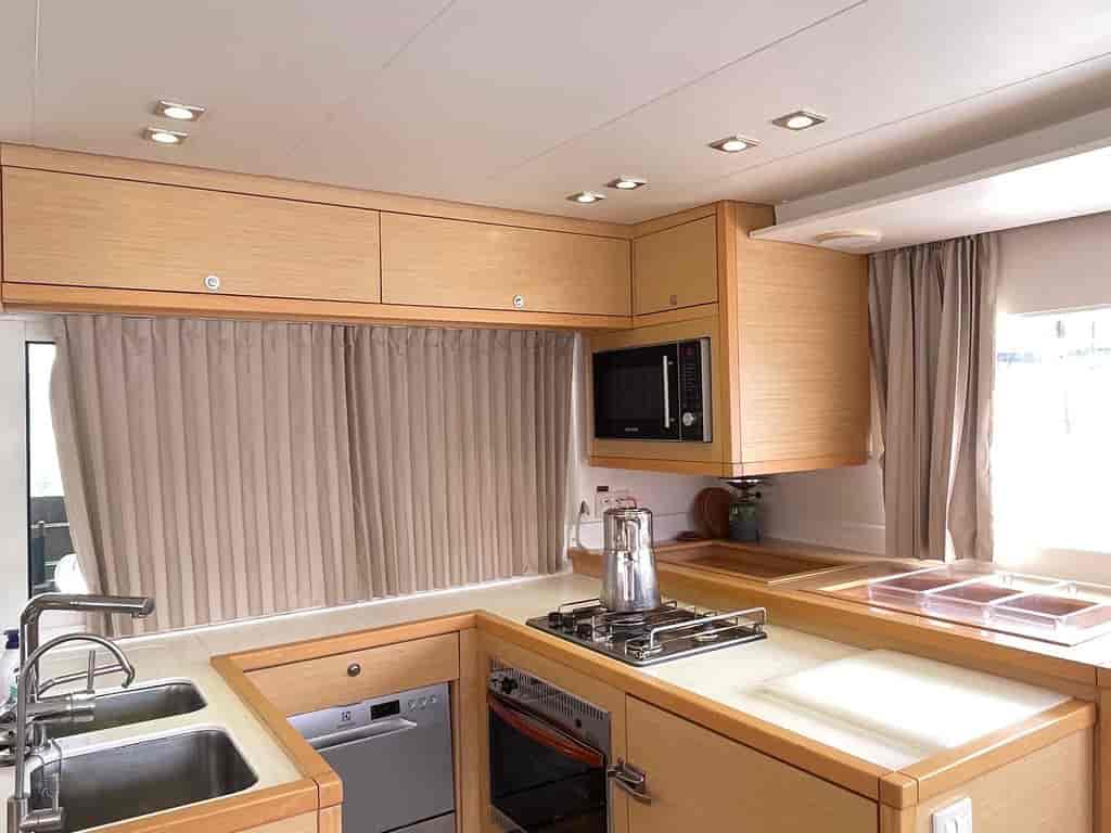 Boat picture 16