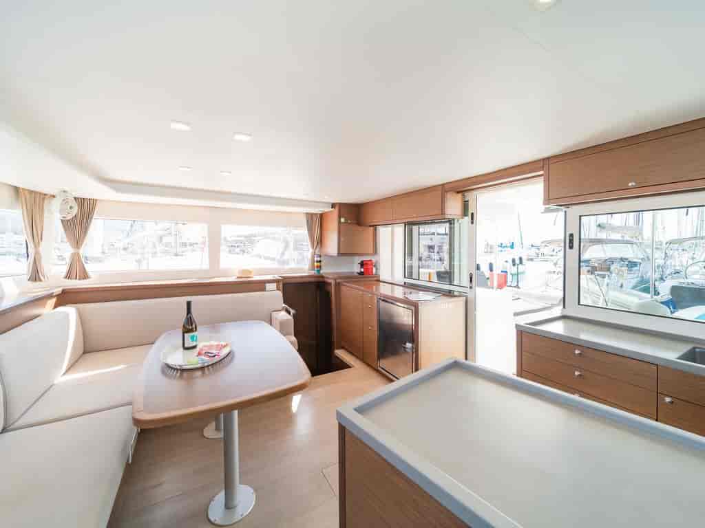 Boat picture 17