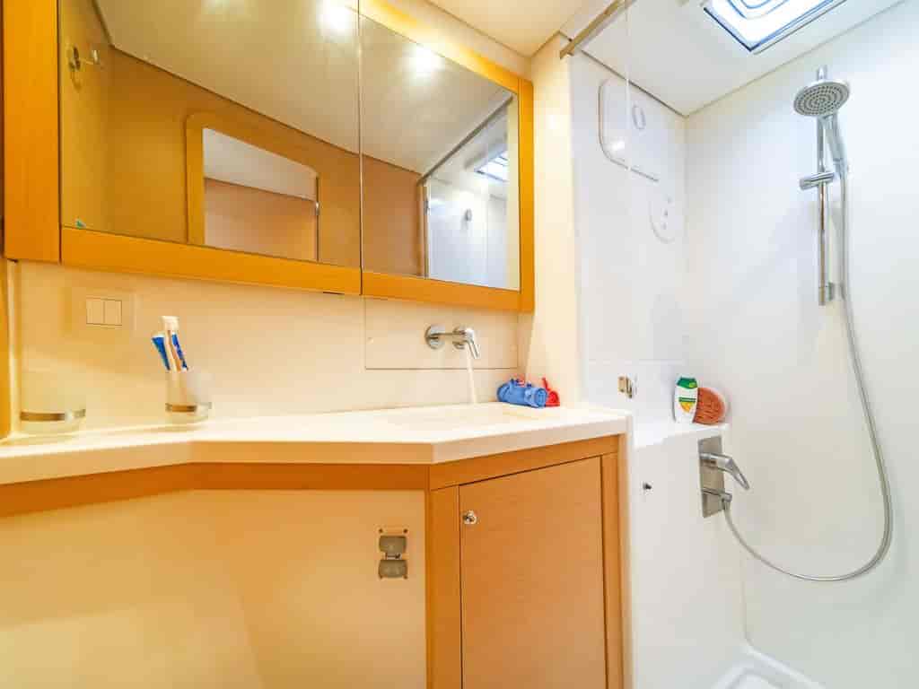 Boat picture 17