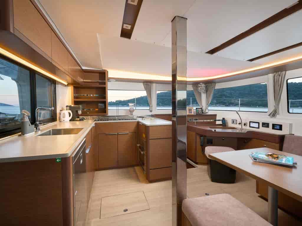 Boat picture 12