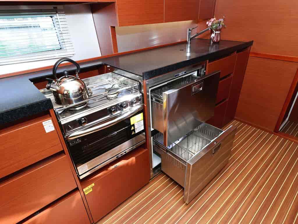 Boat picture 14