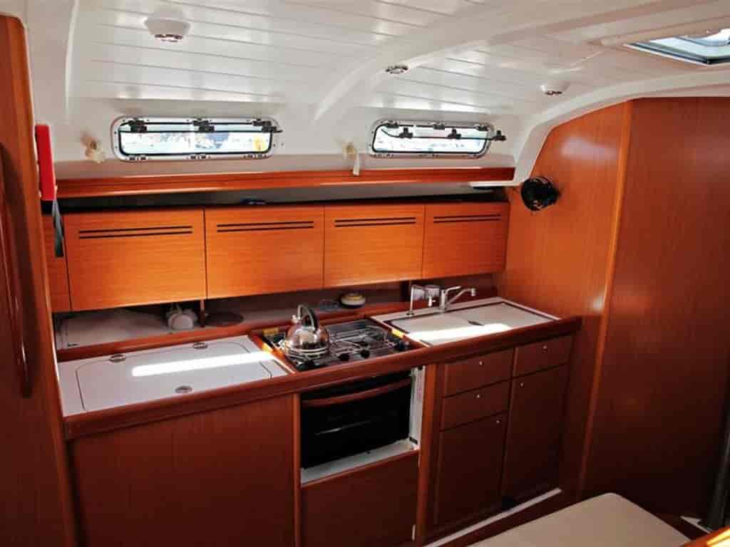 Boat picture 9