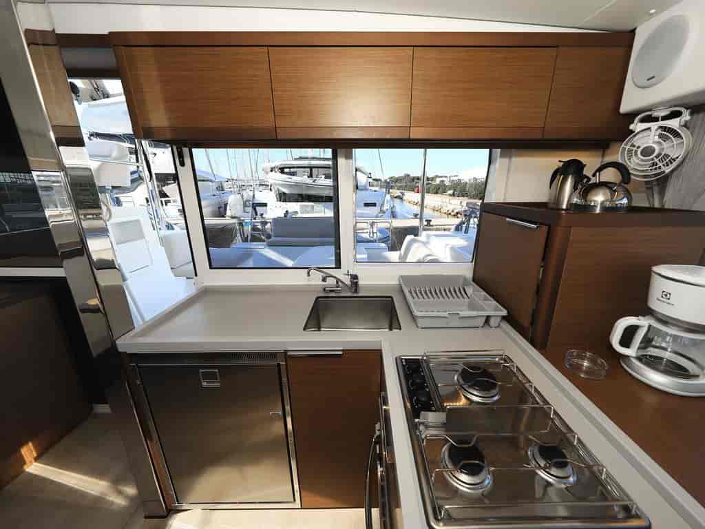 Boat picture 9
